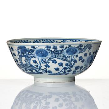 Skål, porslin. Sen Qingdynasti, 1800-tal.