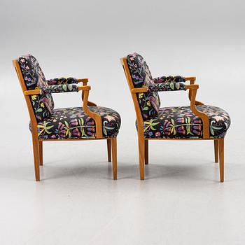 Josef Frank, karmstolar, ett par, modell 969, Firma Svenskt Tenn.