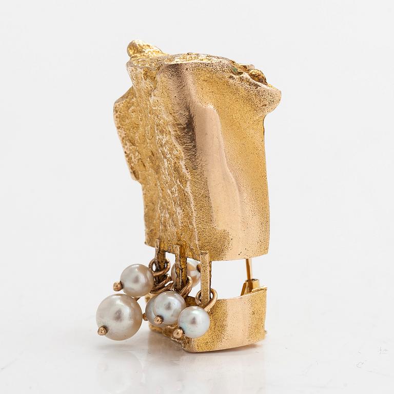 Björn Weckström, A 14K gold brooch 'White cluster', with cultured pearls for Lapponia 1969.