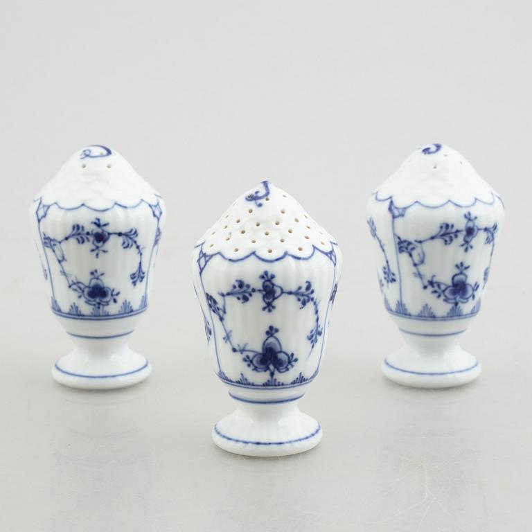 Three salt and pepper shakers, a sauce boat and a sauce tureen, "Blue Fluted"/"Musselmalet", Royal Copenhagen.