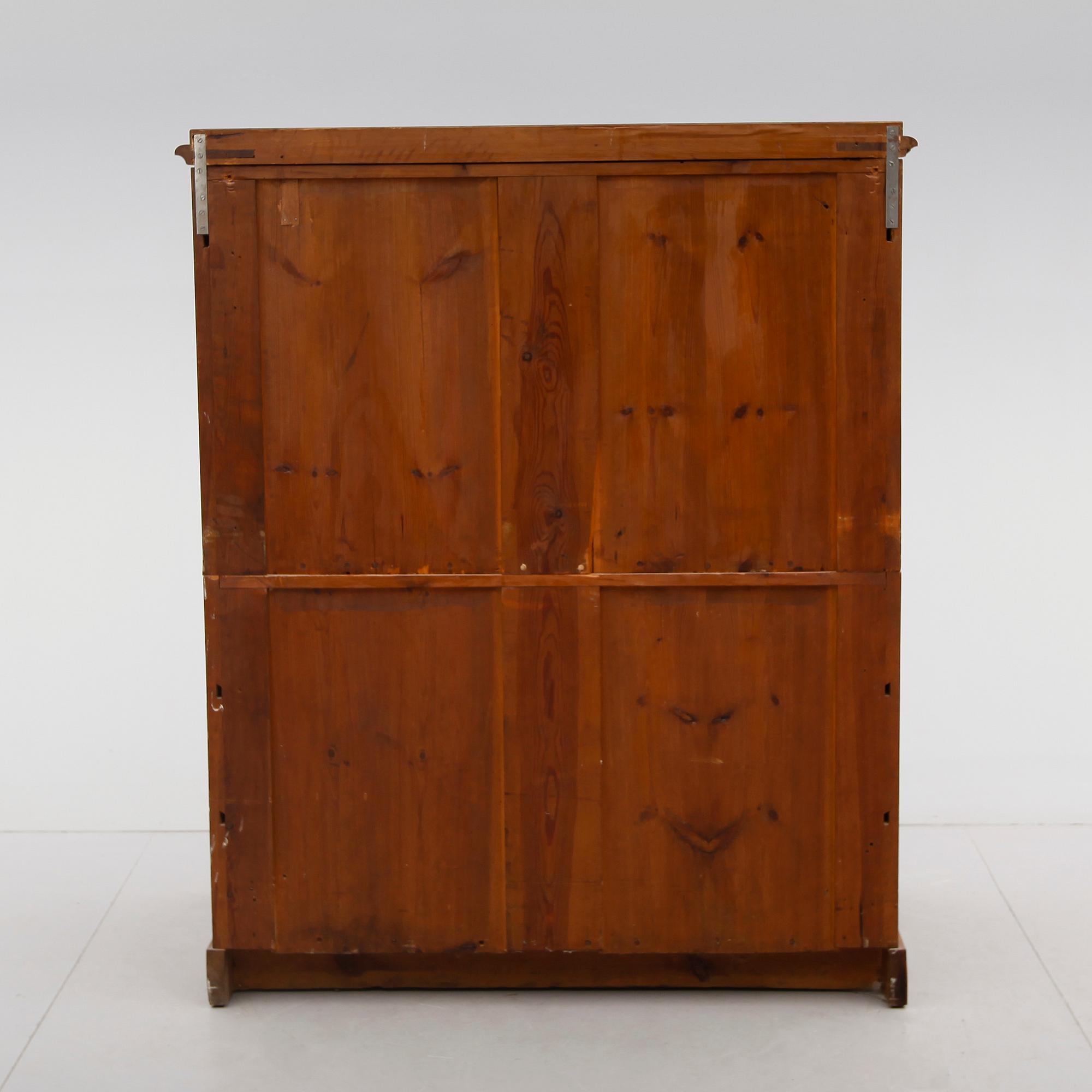 CHIFFONJÉ, 1800-talets andra hälft.