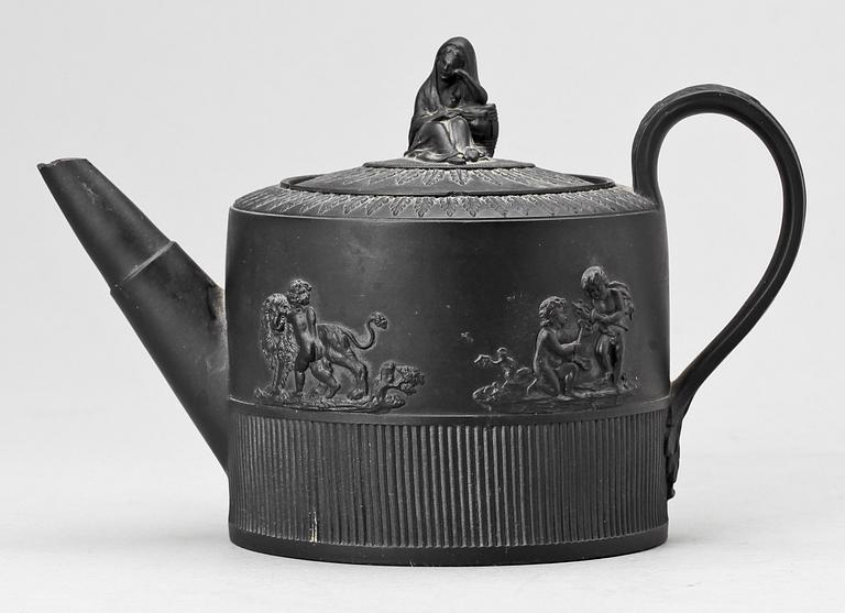 TÉKANNA, basaltware, omkring 1800.