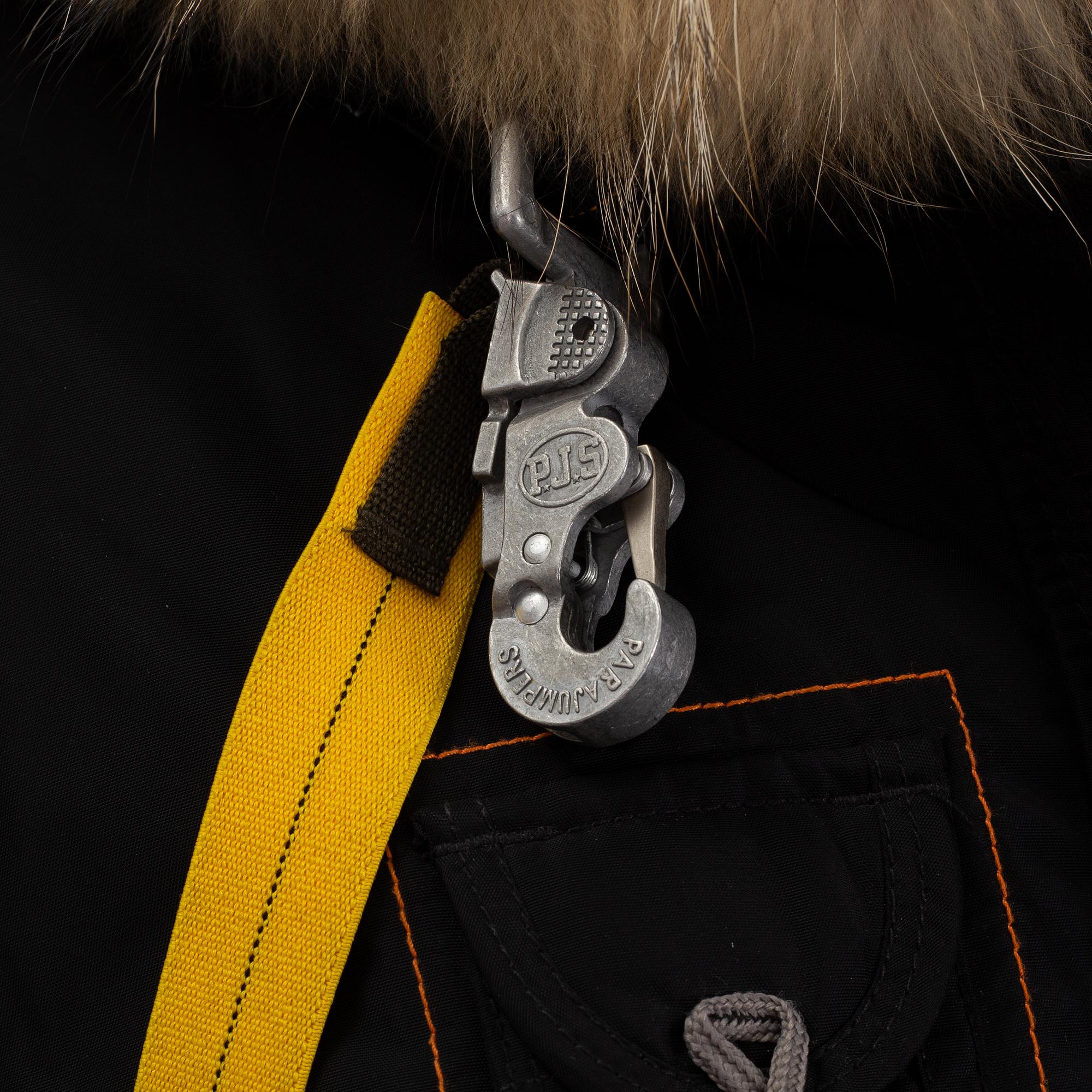 PARAJUMPERS a Kodiak Masterpiece Series down filled parka size L Slim Fit. Bukowskis
