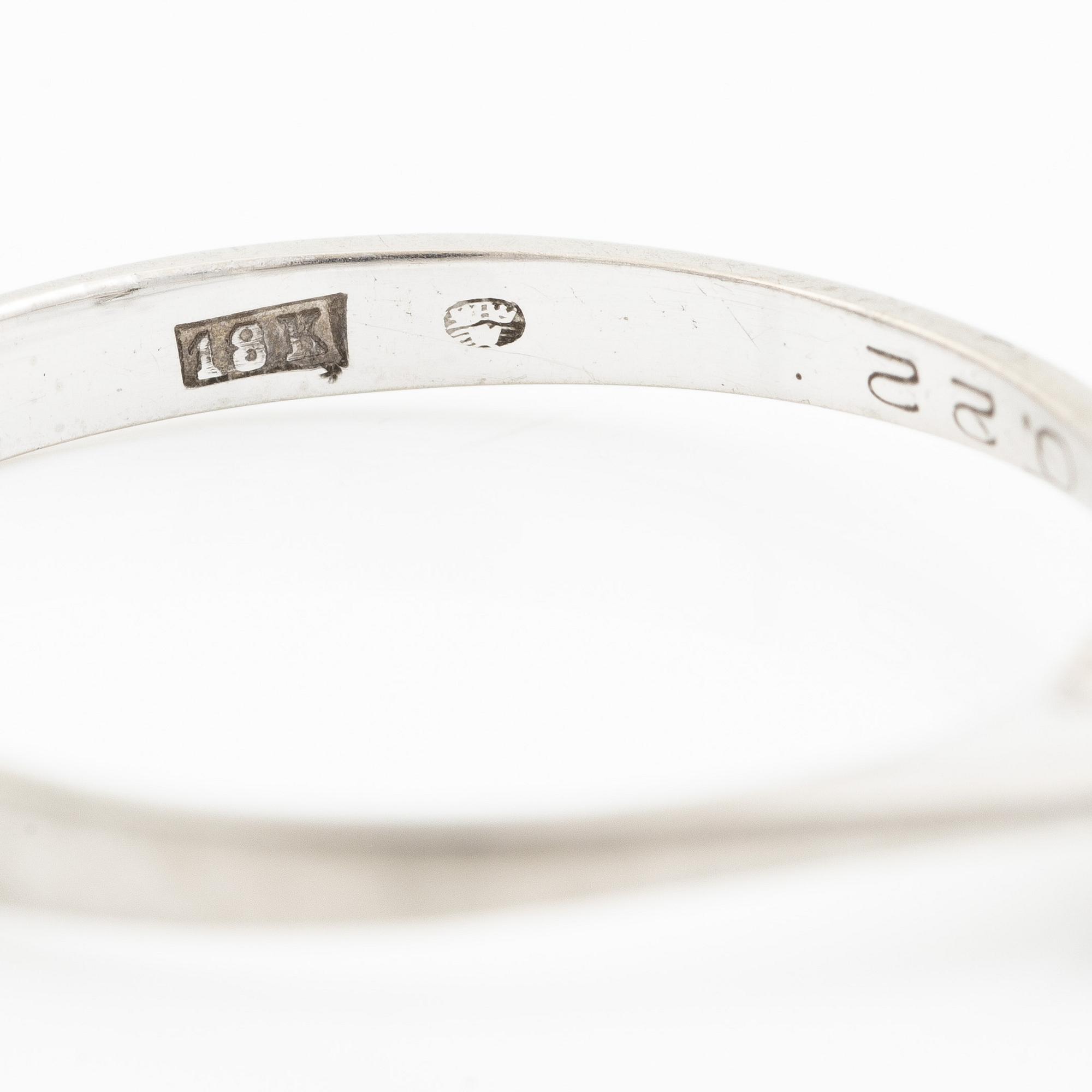 Ring, solitaire ring, 18K white gold with brilliant-cut diamond.