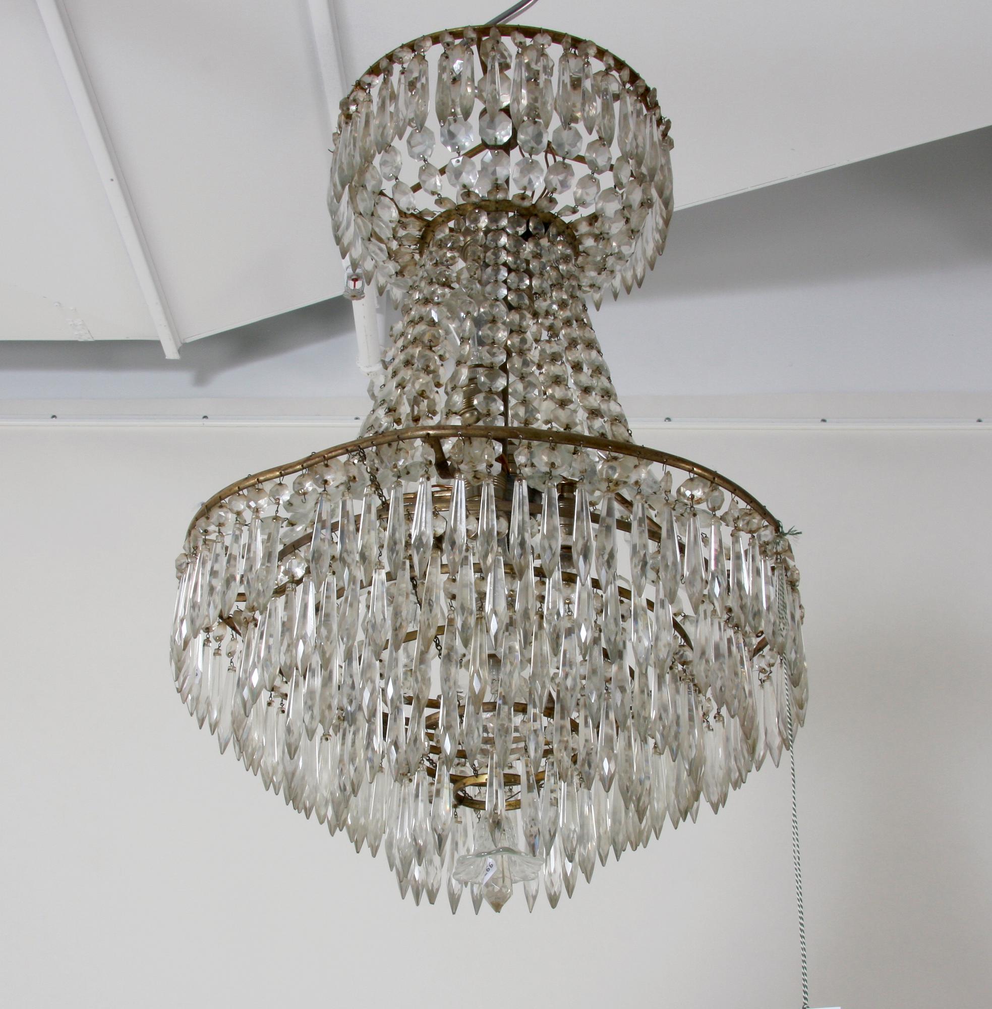 LJUSKRONA, gustaviansk stil, omkring 1900.