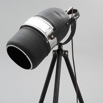 GOLVLAMPA, industri, 1900-talets slut.