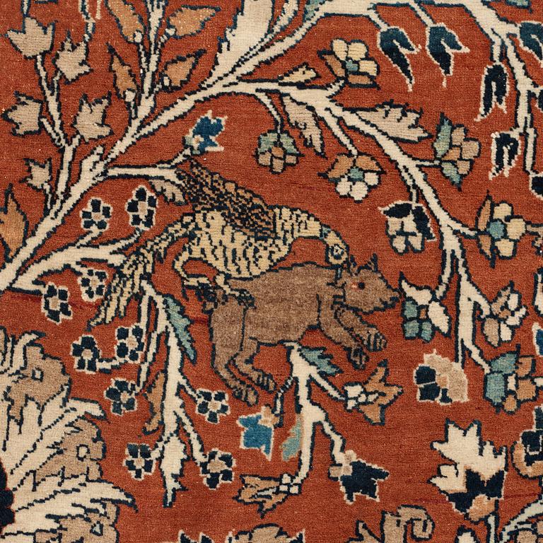 ANTIQUE TABRIZ FIGURAL. 191 x 138,5 cm.
