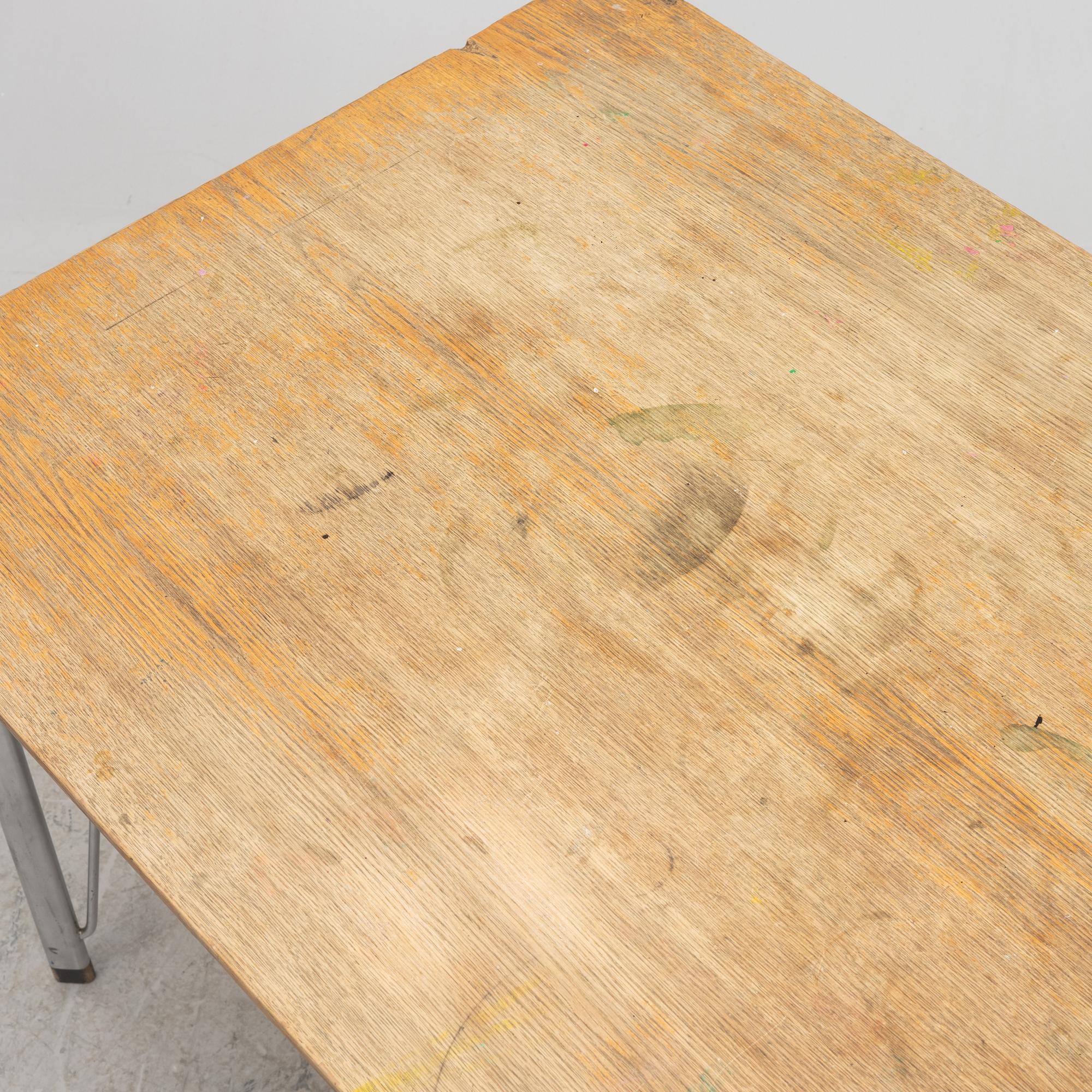 Arne Jacobsen, skrivbord, FH 3605, Fritz Hansen, 1900-talets andra hälft.