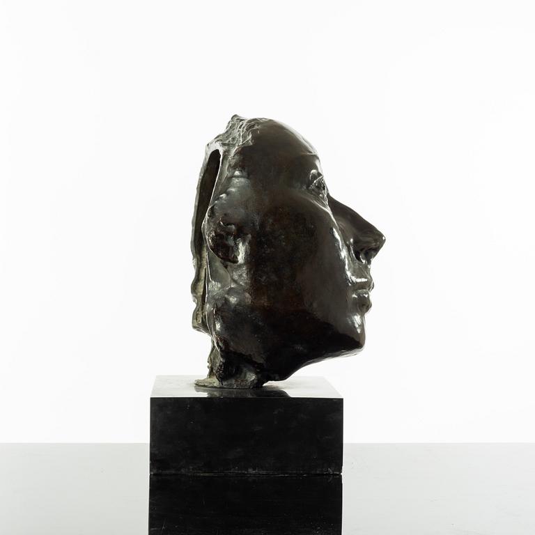 Gudmar Olovson, sculpture. Signed. Numbered. Foundry mark. Bronze, total height 49 cm, length 32 cm.