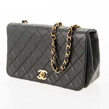 CHANEL, "Small Single Full Flap", LAUKKU.