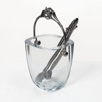 Ice bucket, glass, Strömbersghyttan, with mount and tongs in Danish silver, circa mid-20th century.