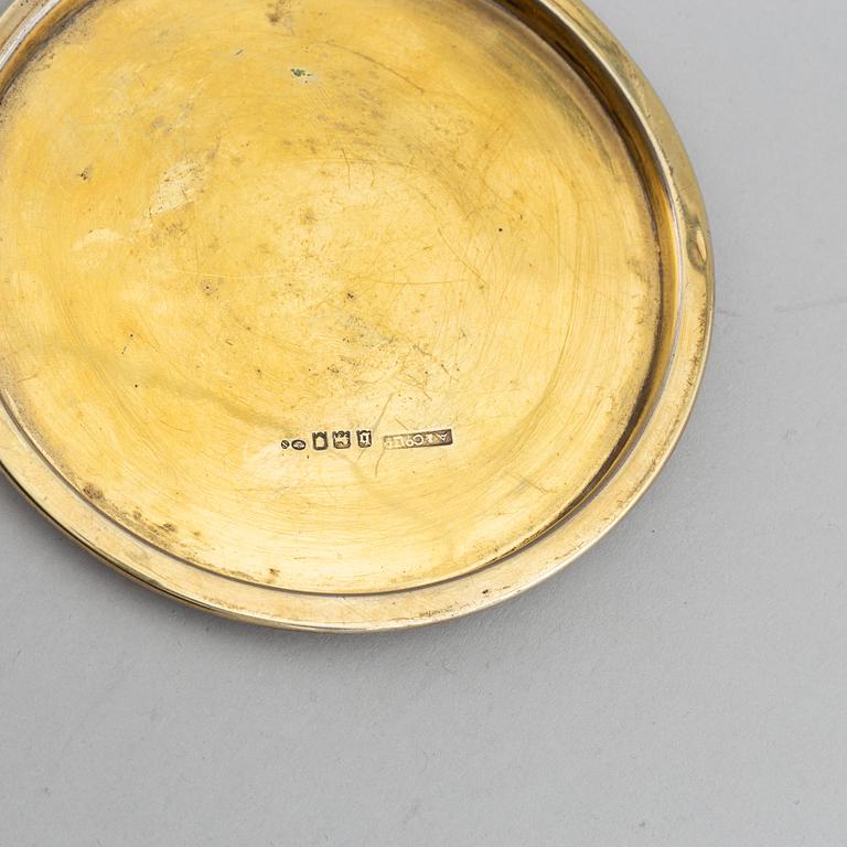 Asprey & Co Ltd, a gilt silver box, London 1917 and with swedish import marks.