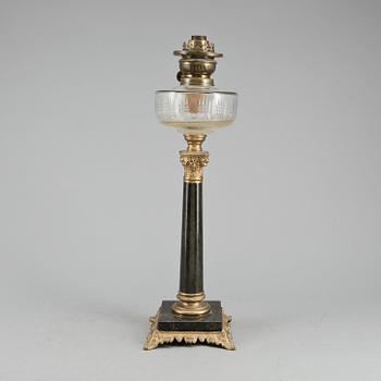 FOTOGENLAMPA, mässing, 1900-talets början.