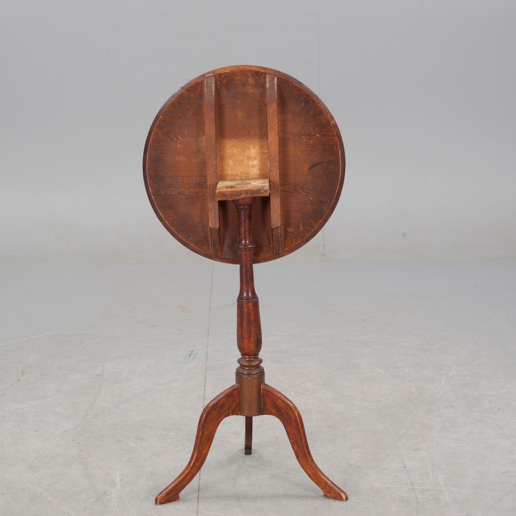 FÄLLBORD, 1800-talets första hälft.