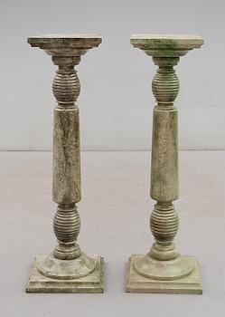 PIEDESTALER, 1 par, 1900-tal.