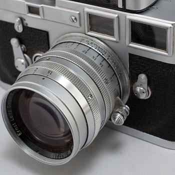 A Leica M3 camera, with objective Summarit 1:15, numbered 1527210.