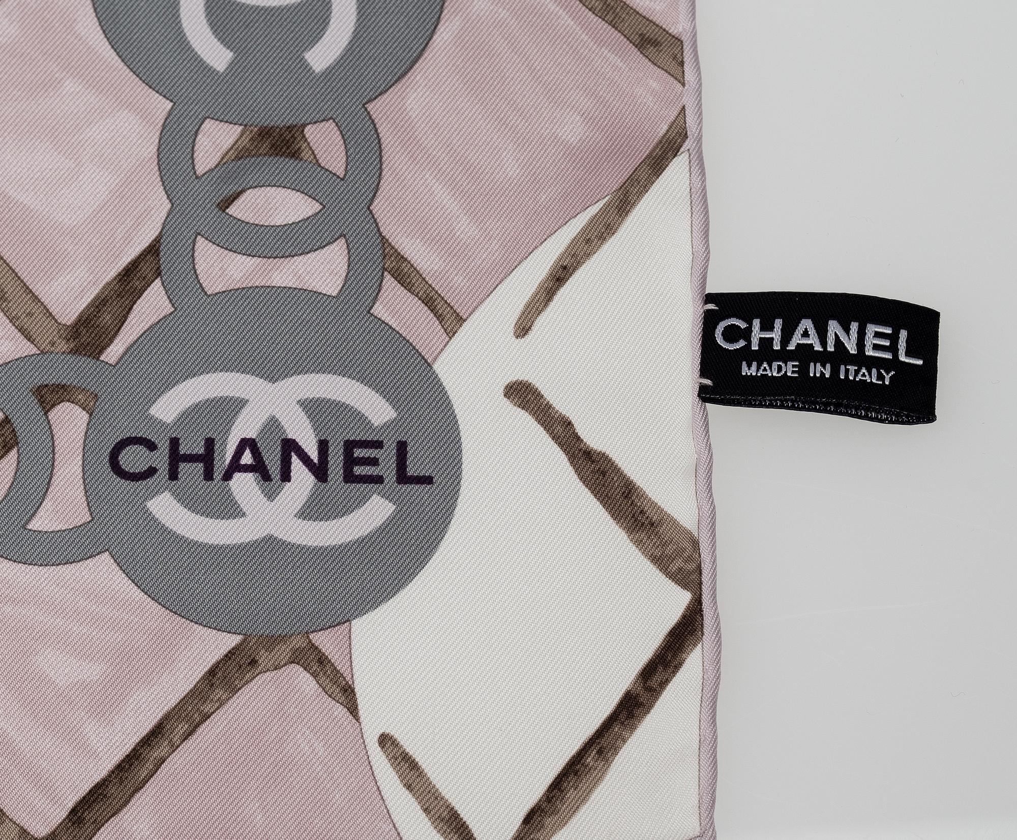 HUIVI, Chanel.
