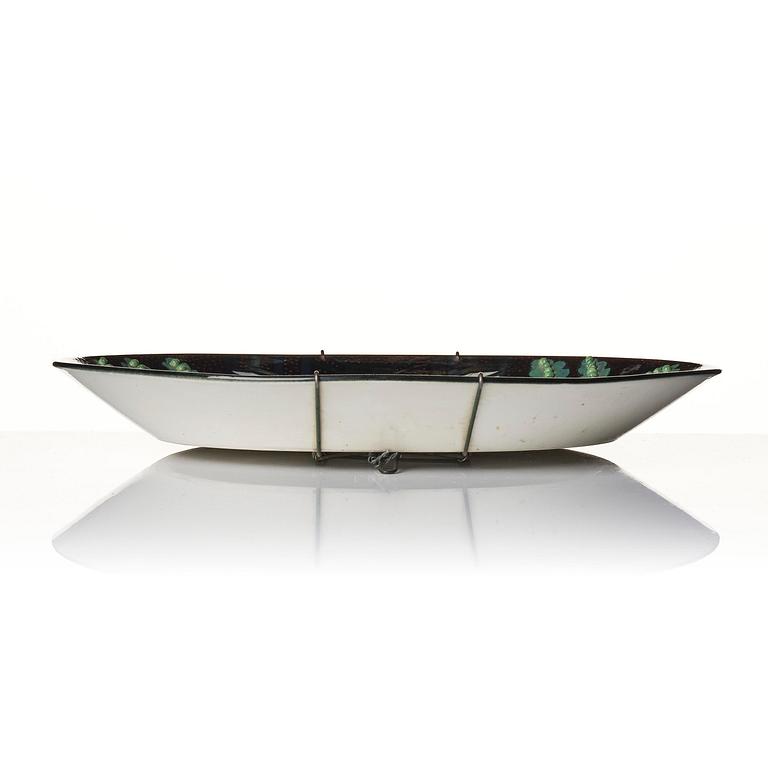 Birger Kaipiainen, a decorative ceramic dish, Arabia, Finland, 1970s.
