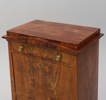 CHIFFONIER, Empire, Stockholm, first half of the 19th century.
