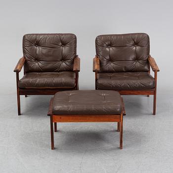 Illum Wikkelsö, a pair of 'Capella' easy chairs and one stool. Eilersen, Denmark. Designed 1959.