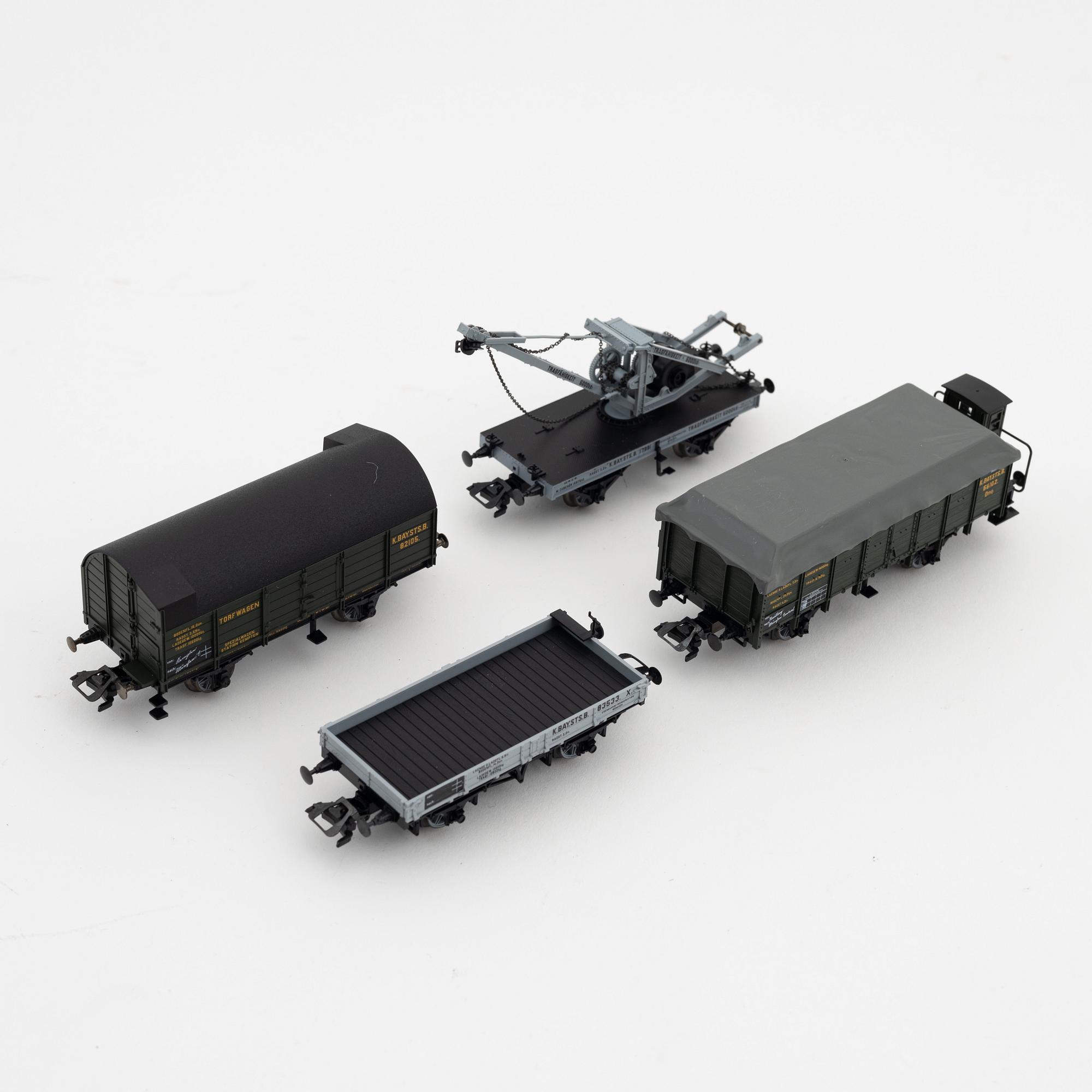 Märklin, a steam locomotive 3497 and car set no 4897, in Märklin, a steam locomotive 3497 and car set no 4897, in