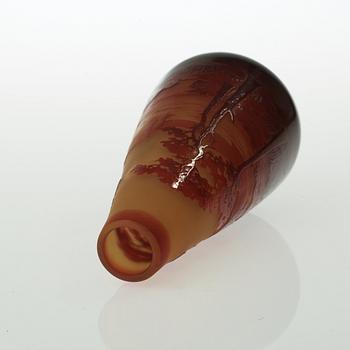 A d'Argental Art Nouveau cameo glass vase, France, early 20th century.