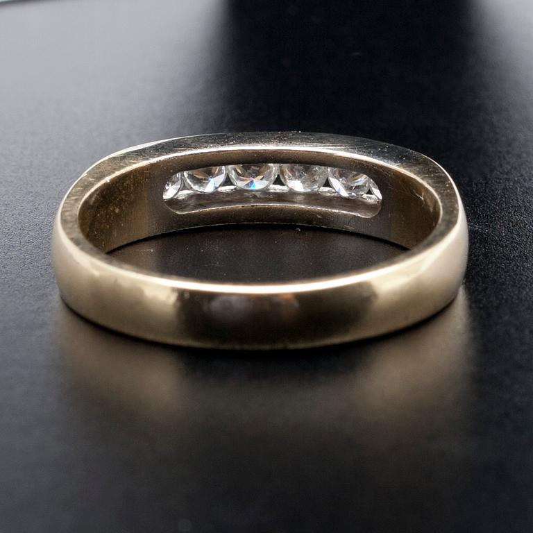 RING, guld 14K, 6 briljantslipade diamanter. Vikt 4,7 g.