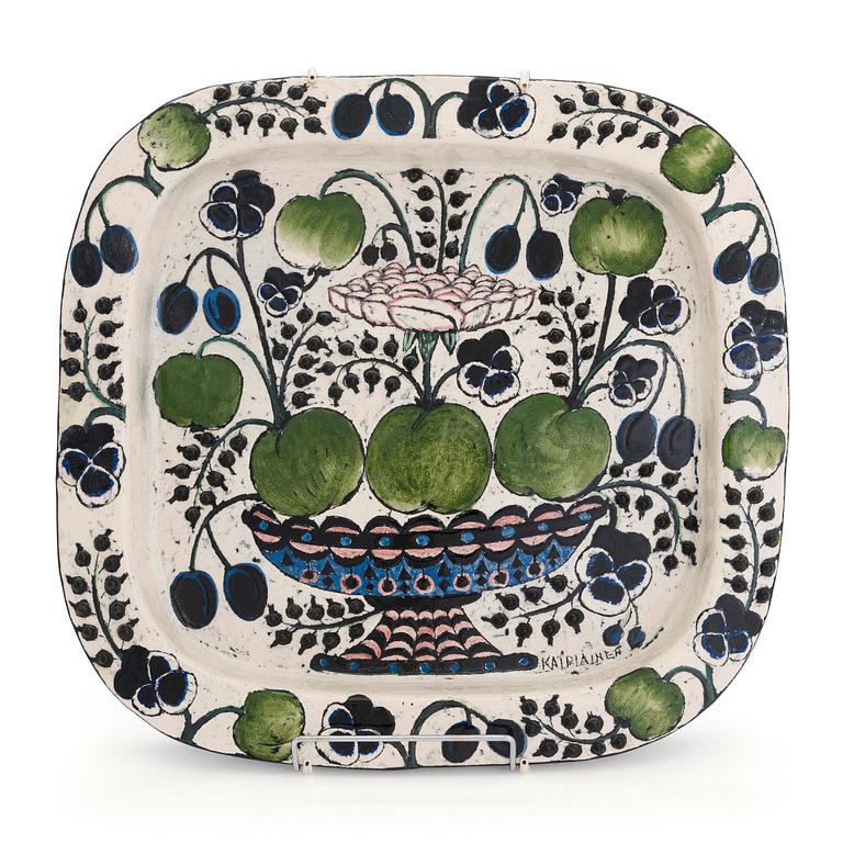 Birger Kaipiainen, a decorative ceramic plate, signed Kaipiainen.