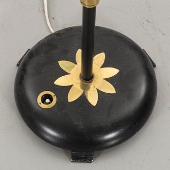 GOLVLAMPA 1900-talets mitt.