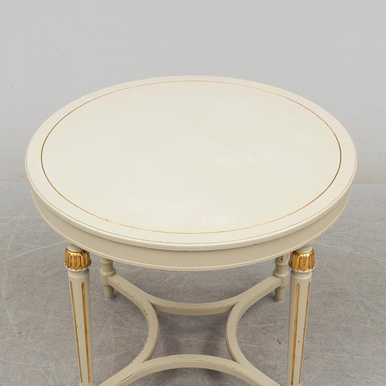 an early 20th century table.