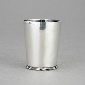 BÄGARE, silver, Wiwen Nilsson, Lund, 1940. Vikt 120g.