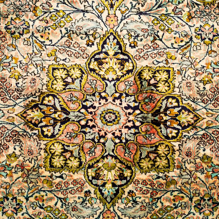 A RUG, silk Qum, ca 210 x 136 cm.