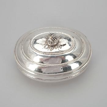 SKRIN med LOCK, silver, Johann Friedrich Kramer, Nürnberg 1787-1790. Vikt ca 173,4 g.
