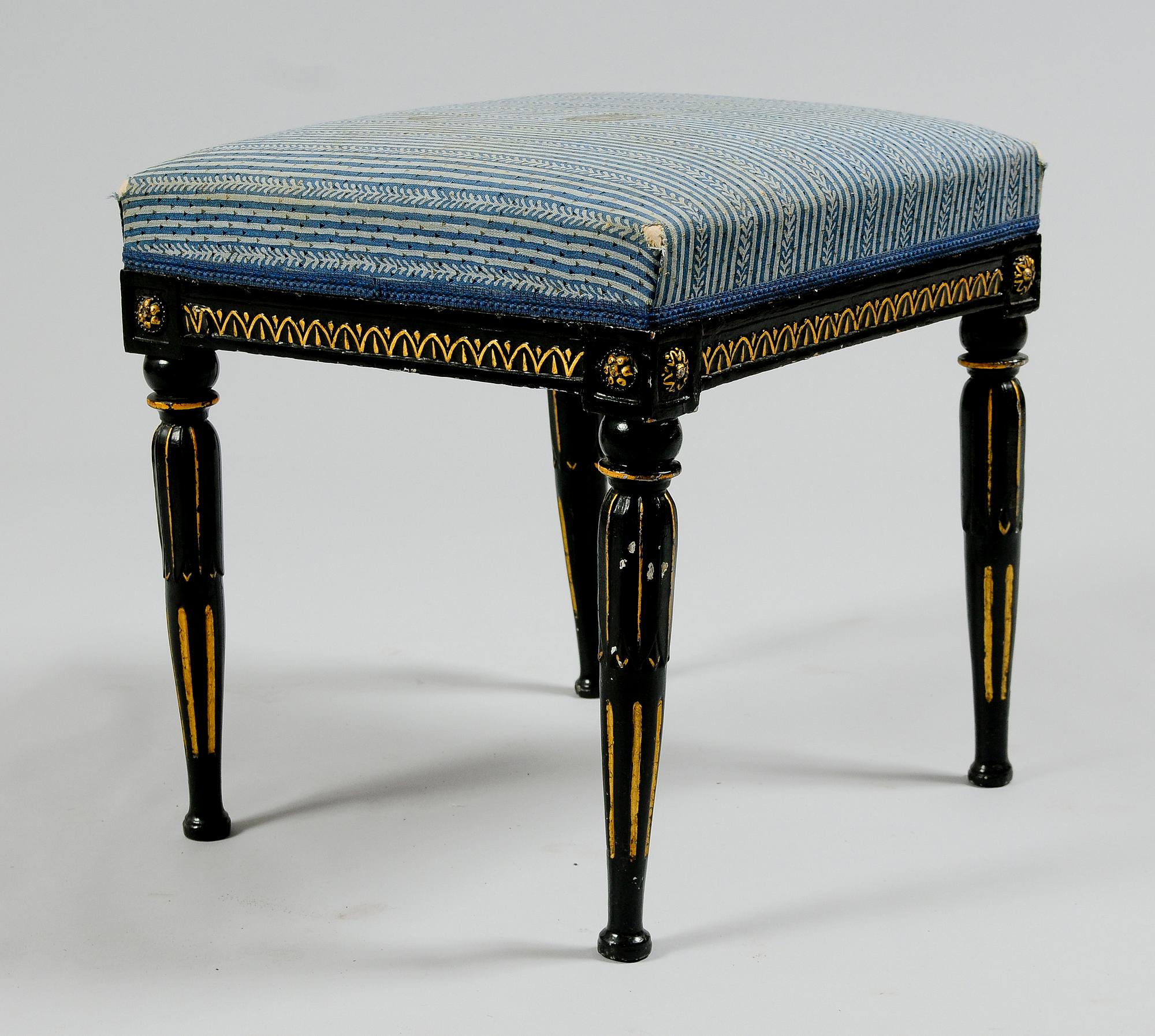 TABURETT, gustaviansk, av Erik Öhrmark (mästare i Stockholm 1777-1814).