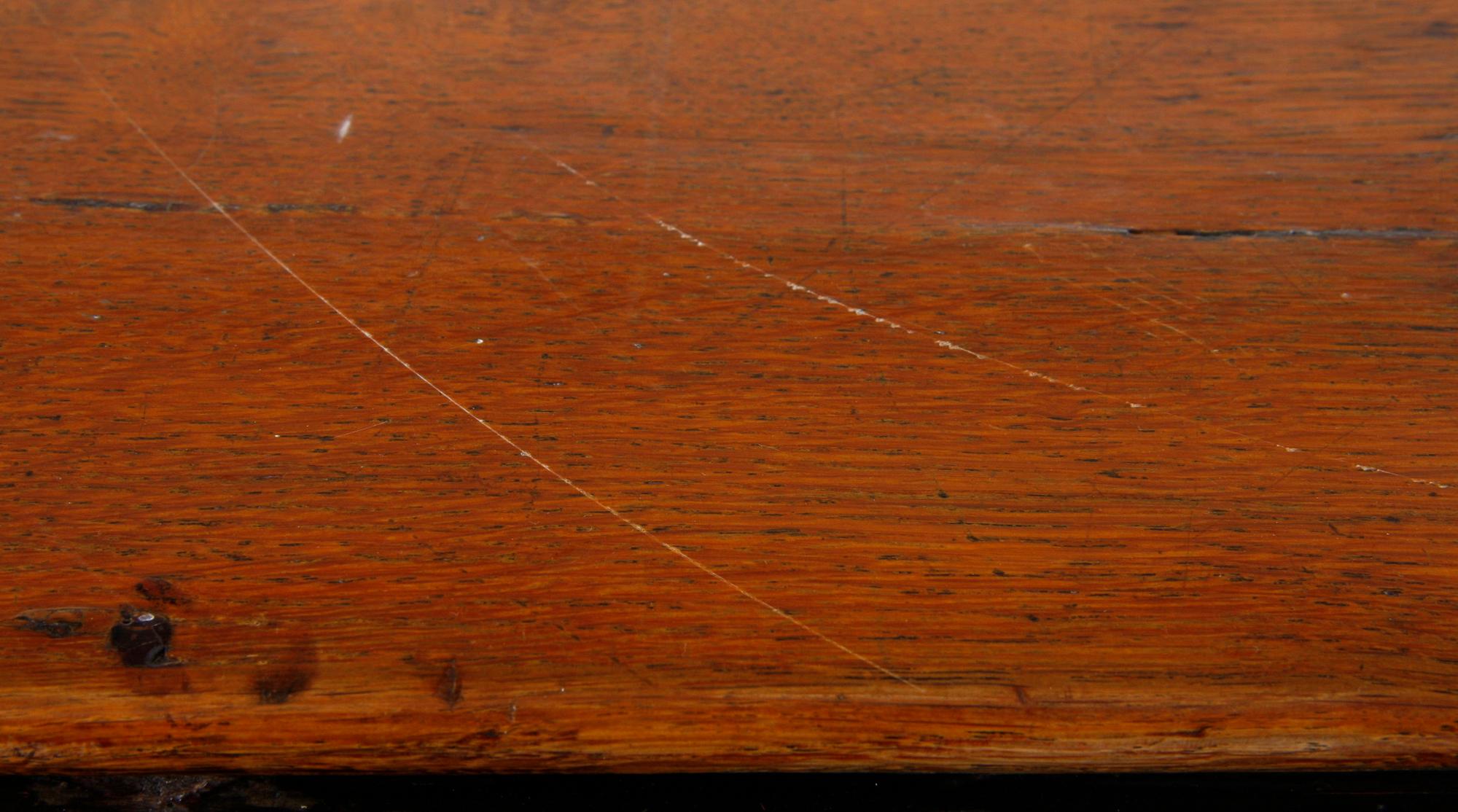 CHIFFONJÉ, 1800-tal.