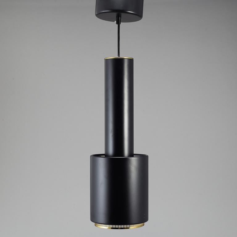 ALVAR AALTO, taklampa, modell A110 "handkranaten" Artek 200-tal.