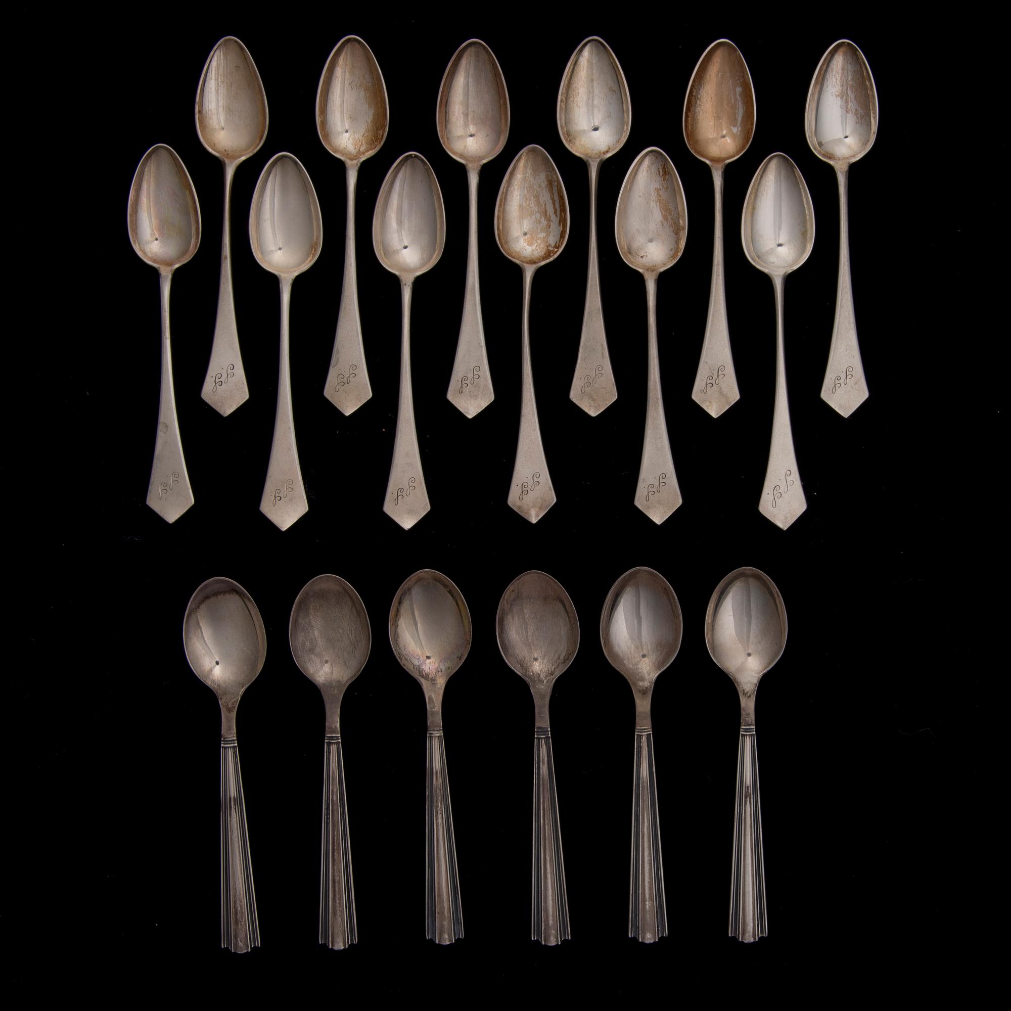 PARTI SILVERBESTICK, 56 delar, finska stämplar, n. 1920-tal. Tot vikt 638 g.