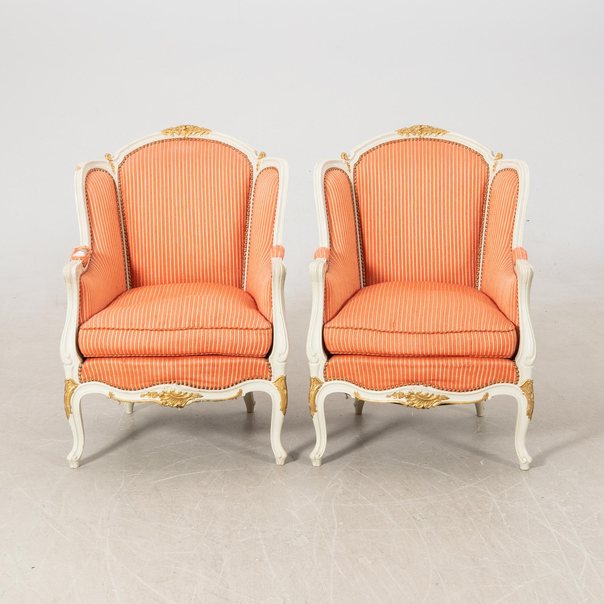 Bergèrer/fåtöljer ett par Rokoko-stil 1900-talets första hälft.