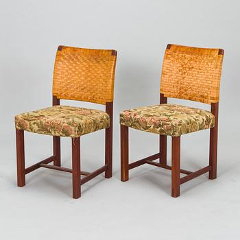 Carl Gustaf Hiort af Ornäs, a mid-20th-century 'Näyttely Senior' dining table and 12 chairs for HMN Huonekalu Nupponen.