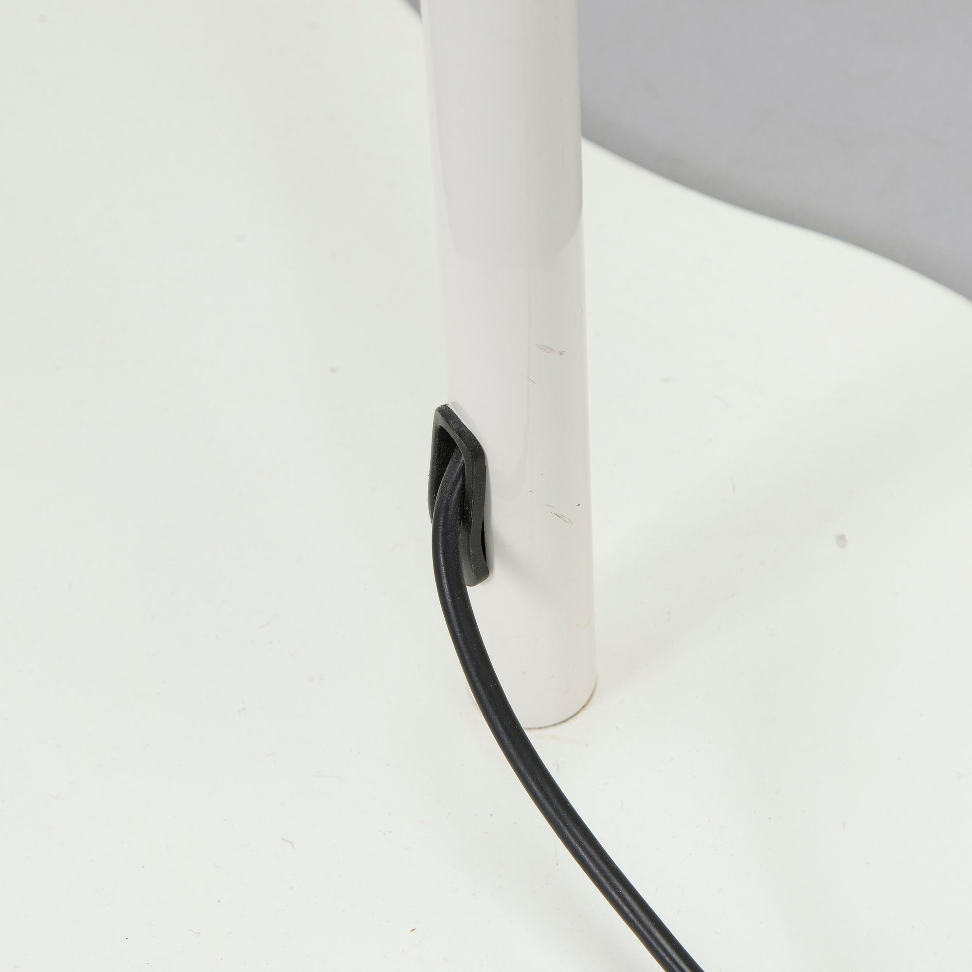 Anna Kraitz, lattiavalaisin "Anna's Golvlampa" Bsweden, Ruotsi.