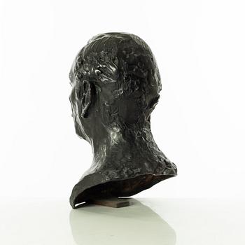 Gudmar Olovson, sculpture. Signed. Numbered. Foundry mark. Bronze, height 36 cm, length 24 cm.