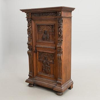 A LATE 19TH CENTURY WARDROBE / ARMOIRE.
