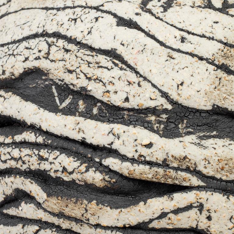 ULLA VIOTTI, bowl and object, stoneware, signed, second half of the 20th century.