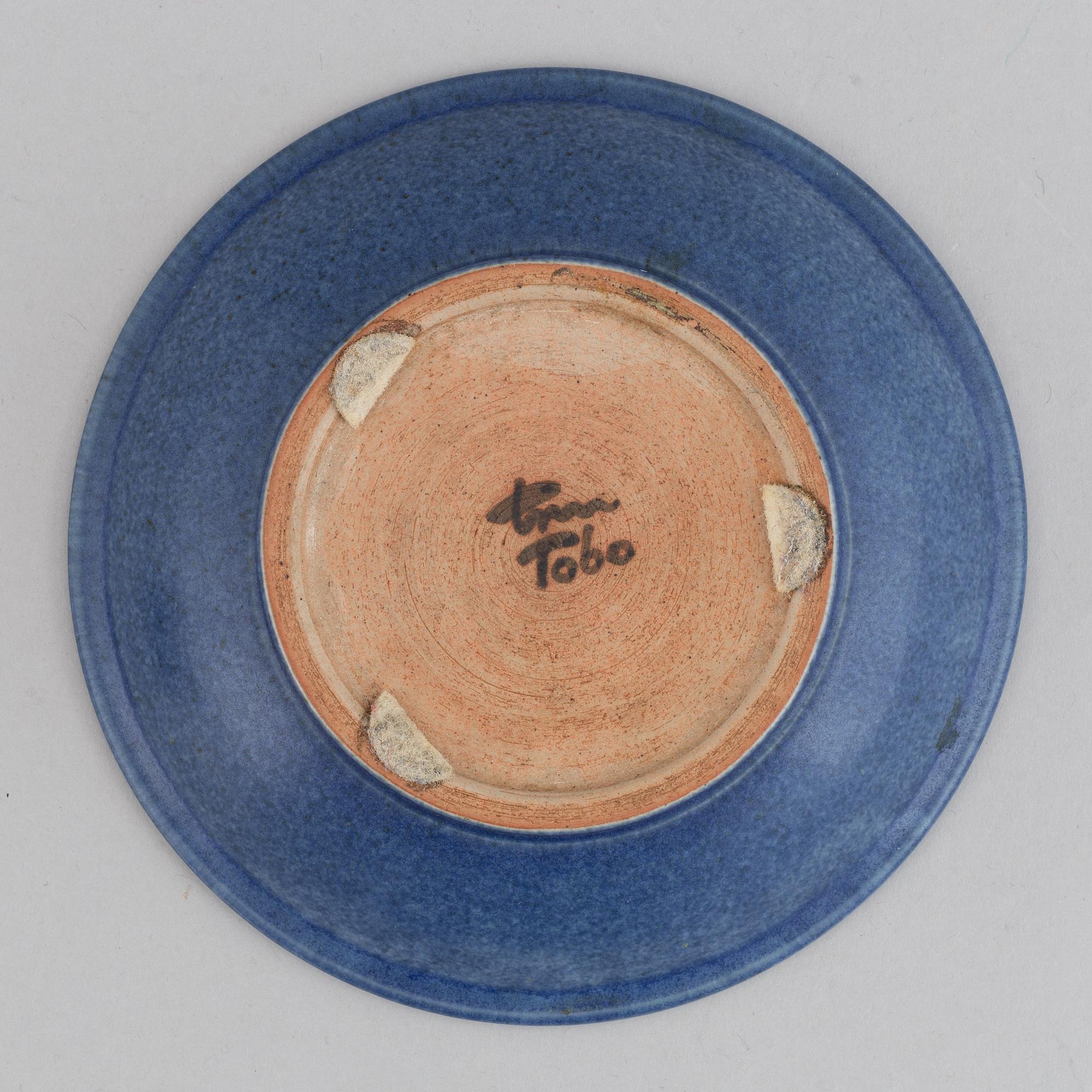 Erich & Ingrid Triller, a set of two stoneware vases and a dish, Tobo, Sweden.