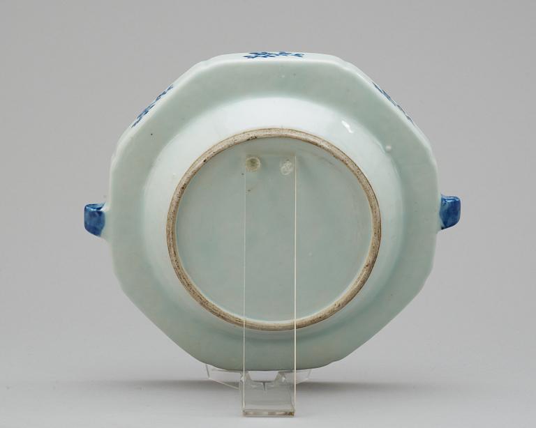 A blue and white hot water dish, Qing dynasty, Qianlong (1736-95).