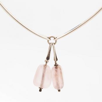 A Borgila silver and rose-quartz necklace.