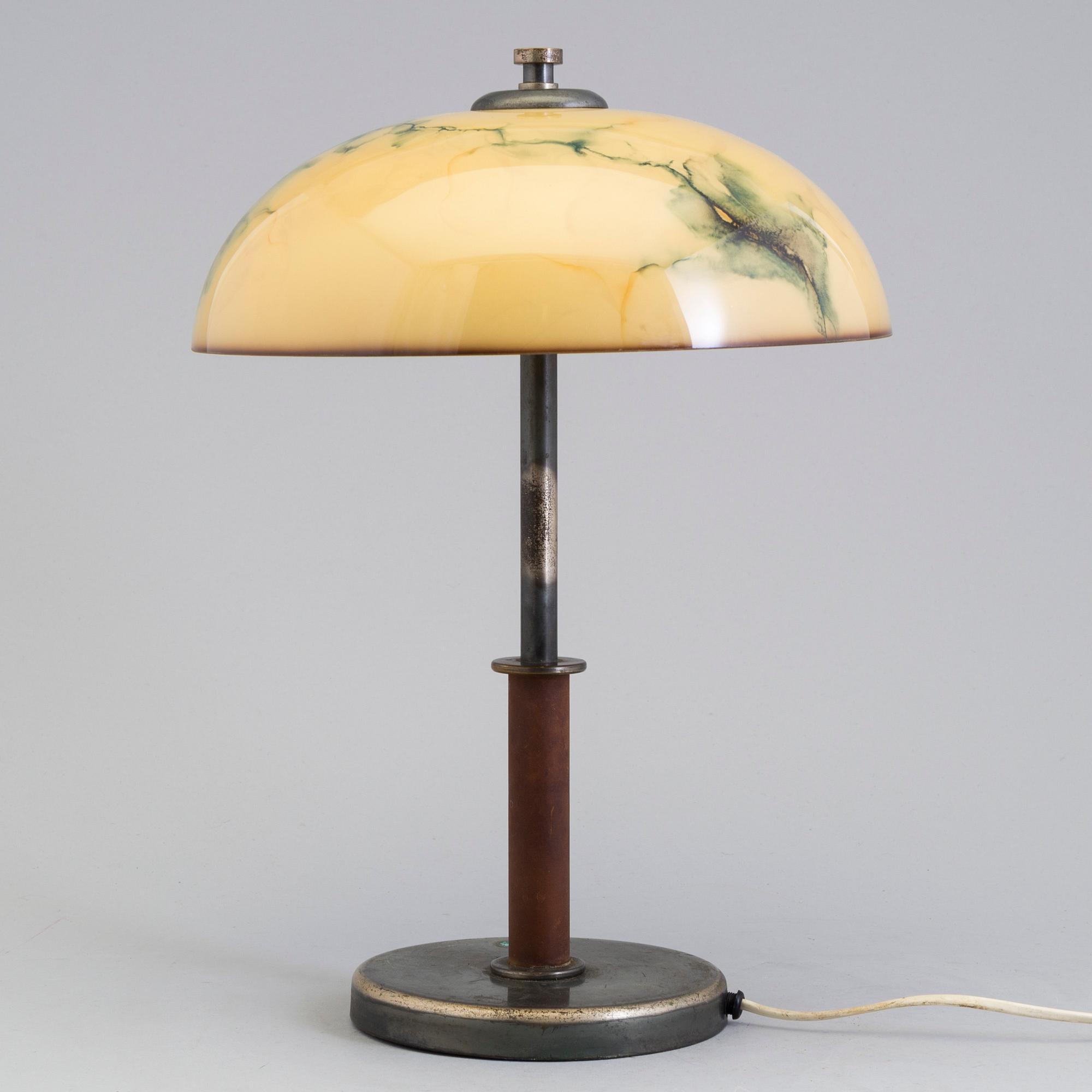 An early 20th century table lamp.