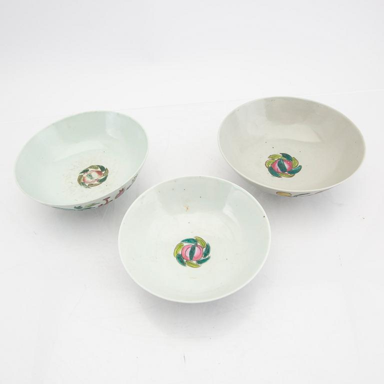 A set of three Chinese porcelain bowls 20th century.