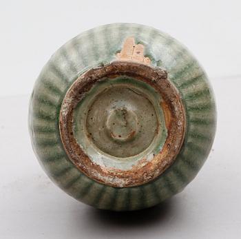 LOCKURNA, porslin, Kina, sent 1900-/2000-tal.