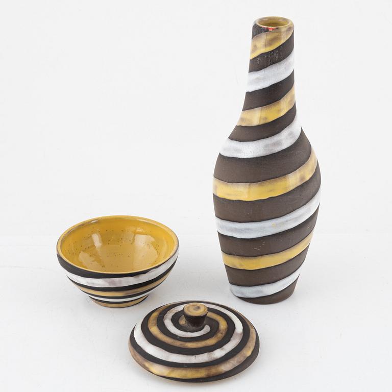 Ingrid Atterberg, vas och skål med lock "Spiral", lergods, Upsala Ekeby, 1950-tal.